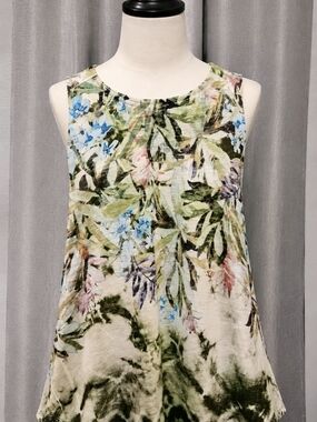 Time and Tru Floral Top